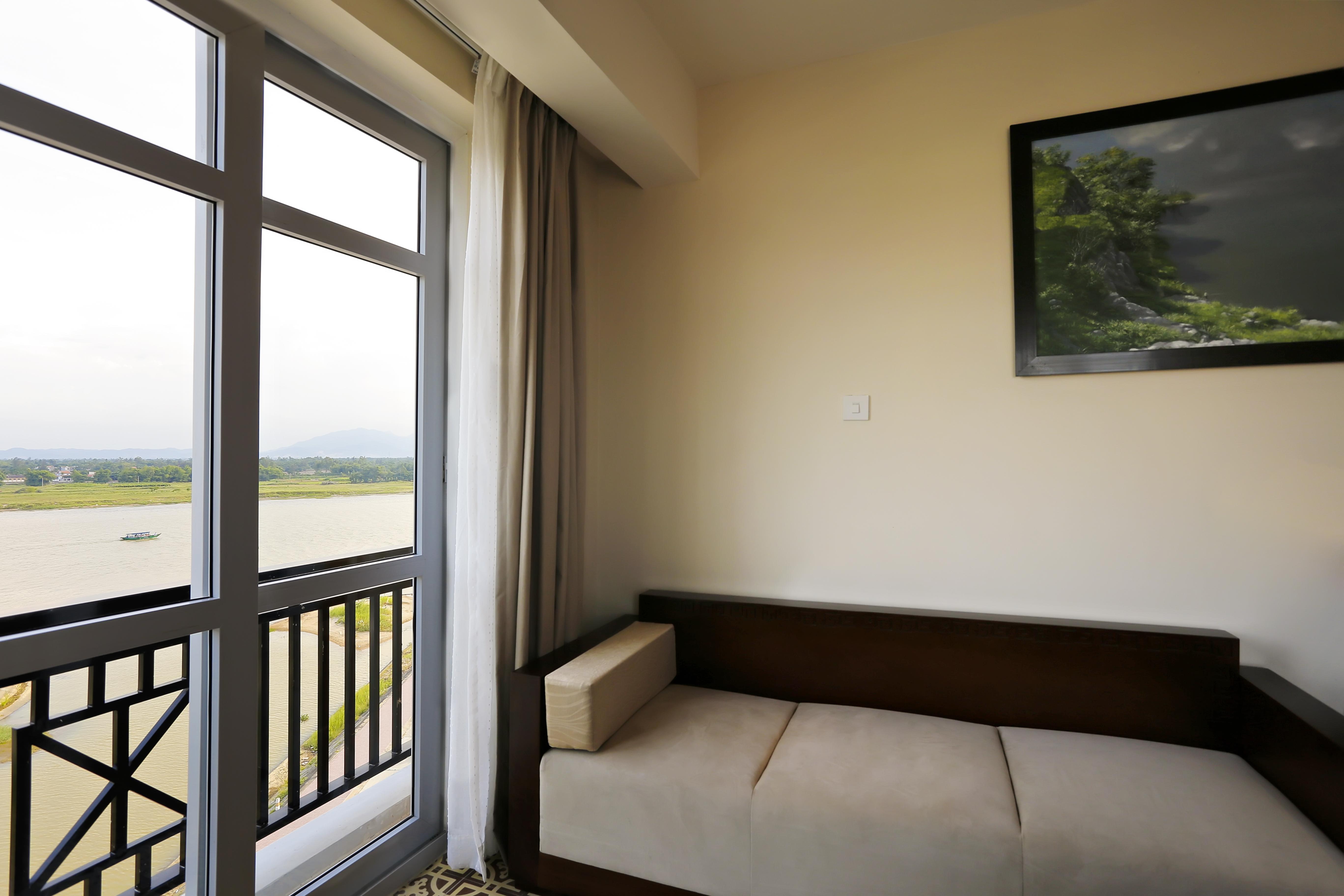 Royal Riverside Hoi An Hotel & Spa מראה חיצוני תמונה