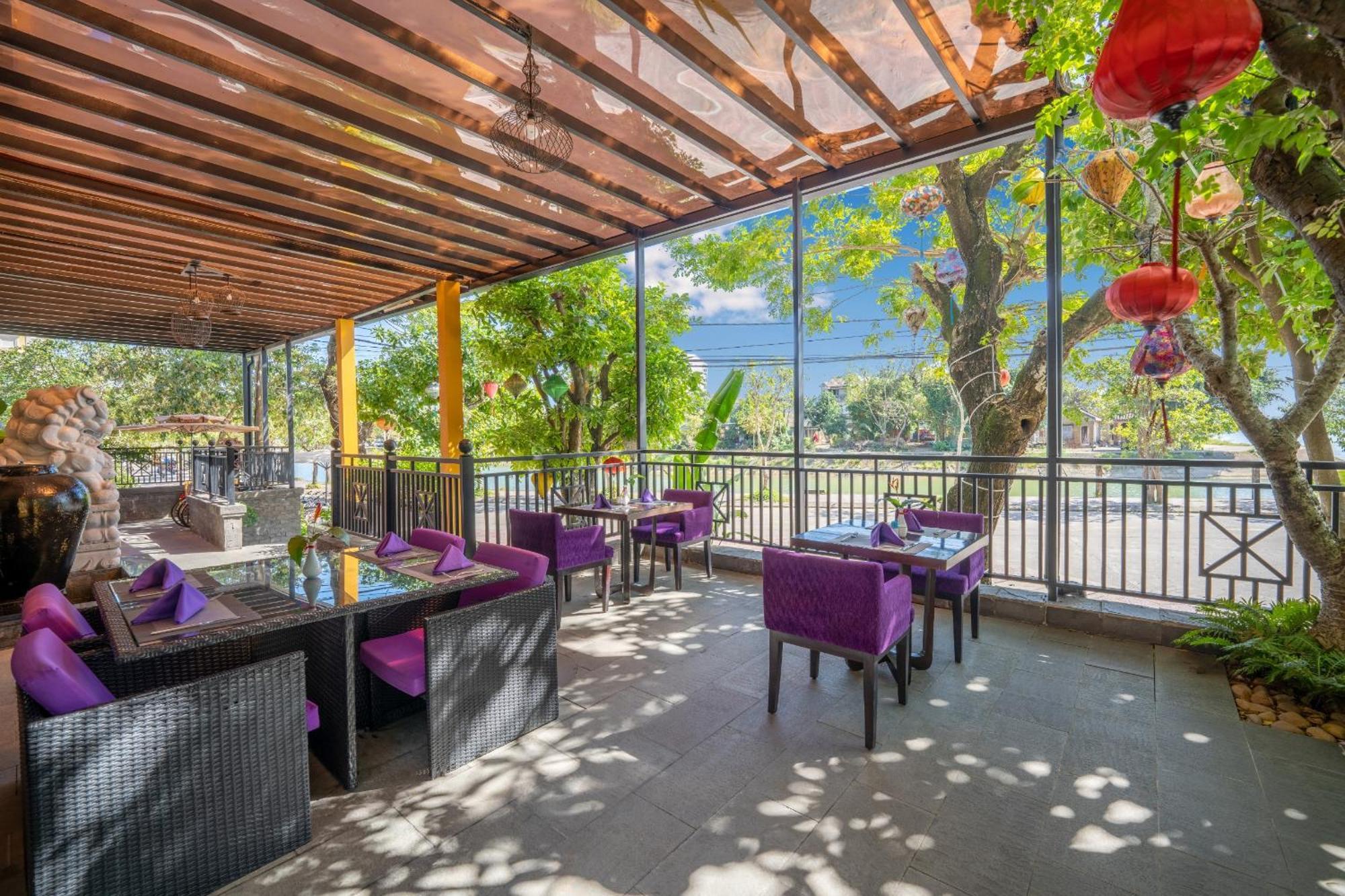 Royal Riverside Hoi An Hotel & Spa מראה חיצוני תמונה