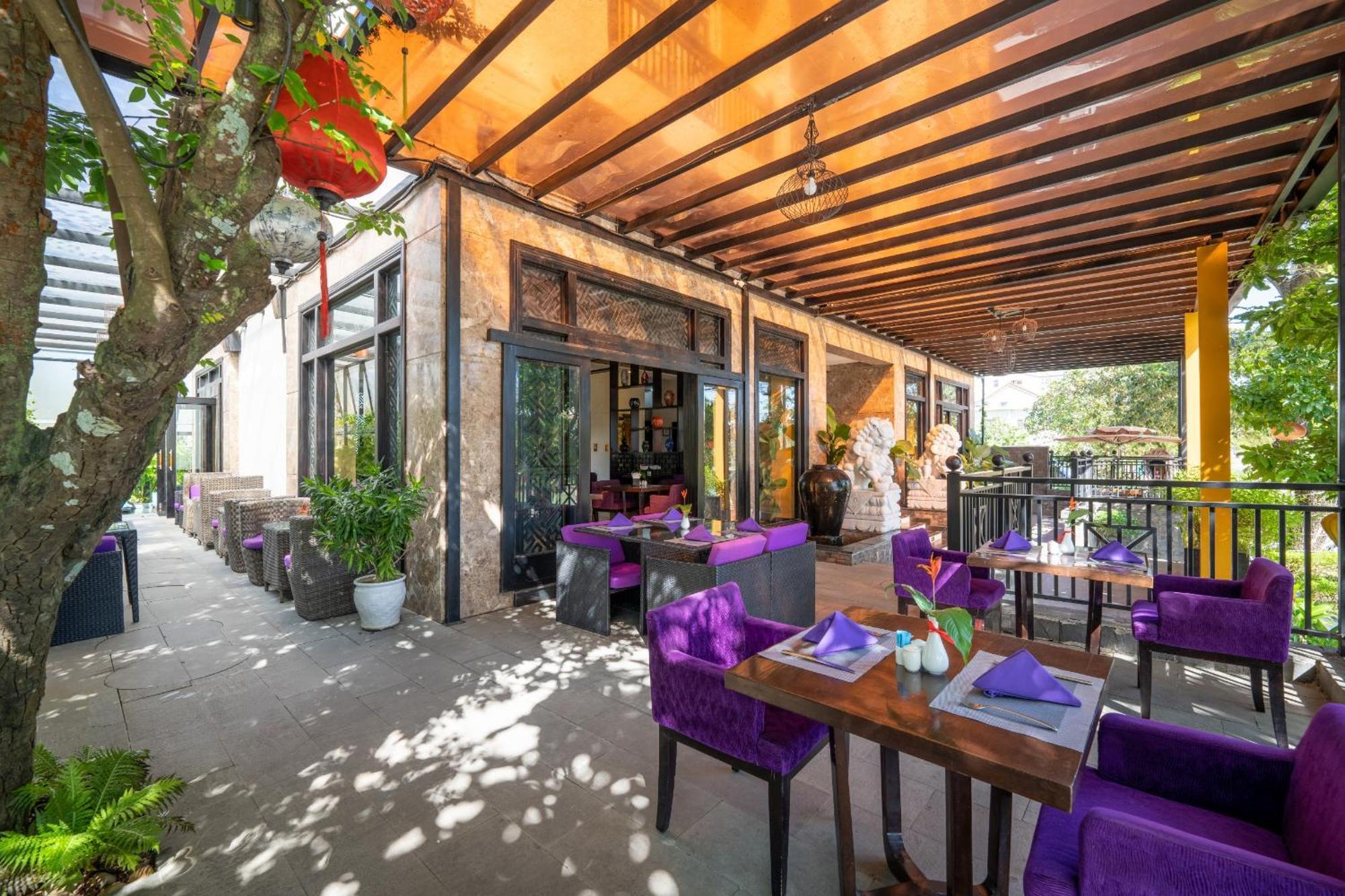 Royal Riverside Hoi An Hotel & Spa מראה חיצוני תמונה