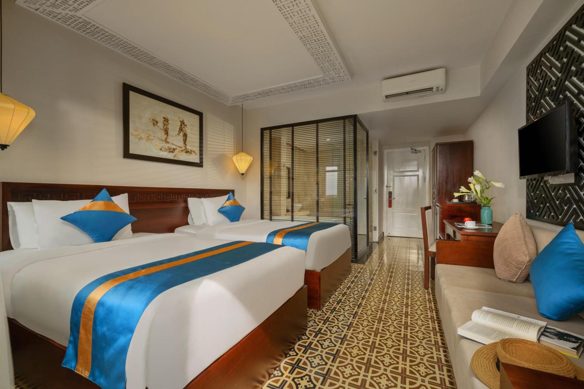 Royal Riverside Hoi An Hotel & Spa מראה חיצוני תמונה