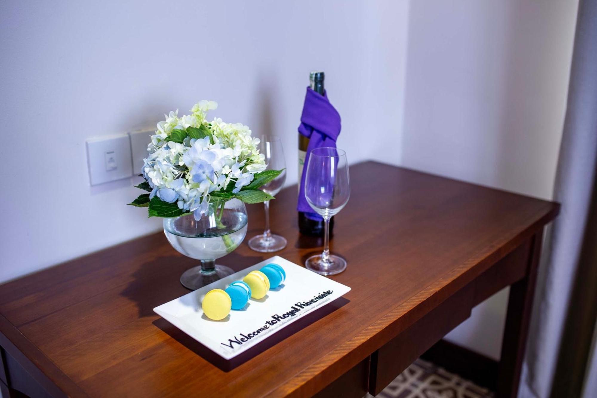 Royal Riverside Hoi An Hotel & Spa מראה חיצוני תמונה